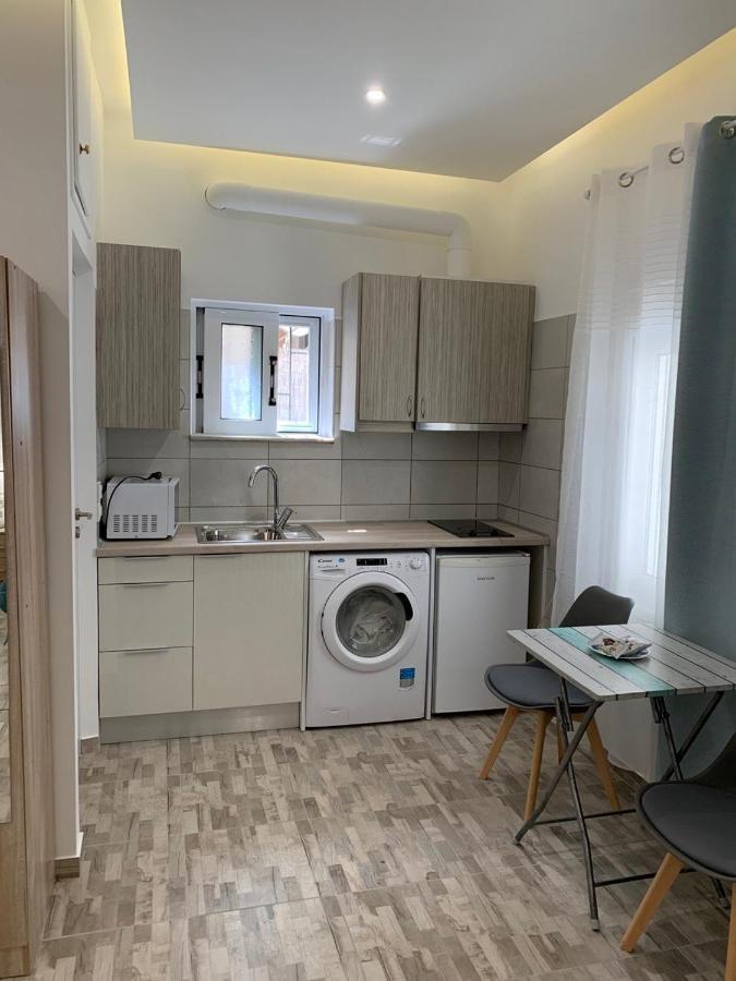 Santorini Studio For 2 Person In Athens Near Sea& Center Apartment Exterior photo